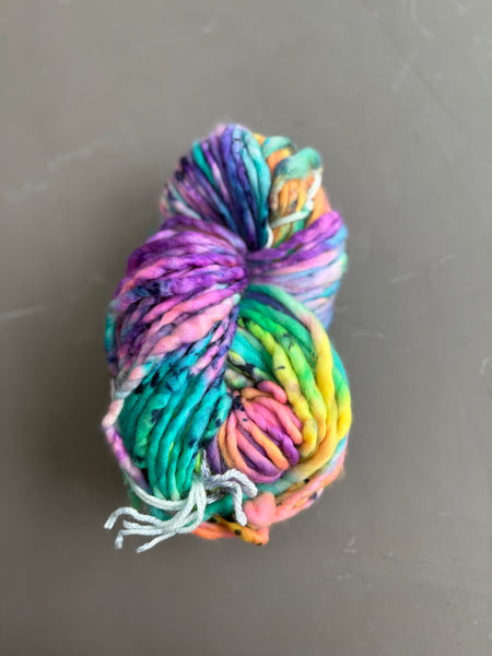 Puff Super Bulky: Unicorn: Berry Pebbles