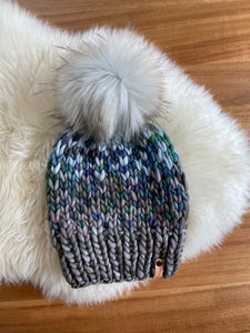 Sunrise hat with Faux Fur Pom Pom